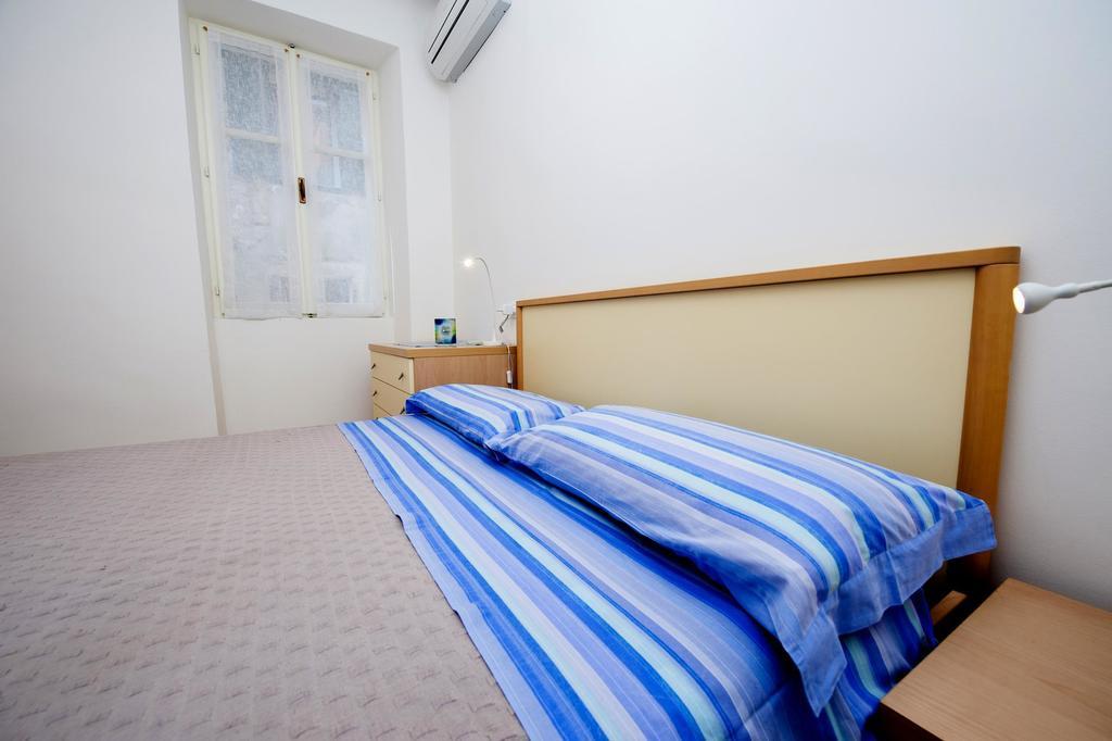 Apartment Al Porto Rovinj Kamer foto
